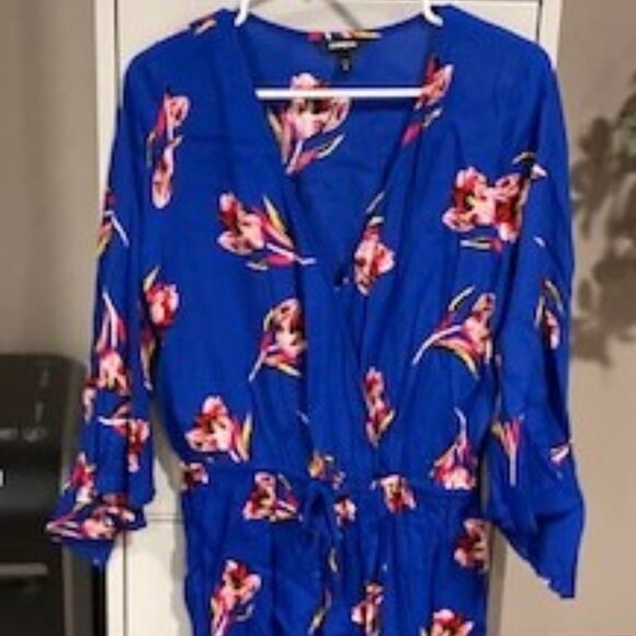 Express -Royal Blue Long Sleeve Floral Romper - Size Medium - Picture 2 of 4